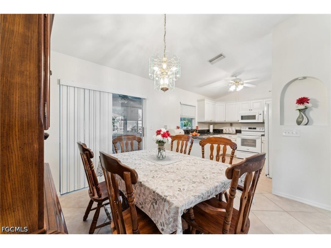 914 SW 3rd Avenue Cape Coral FL 33991 2026019540 image12