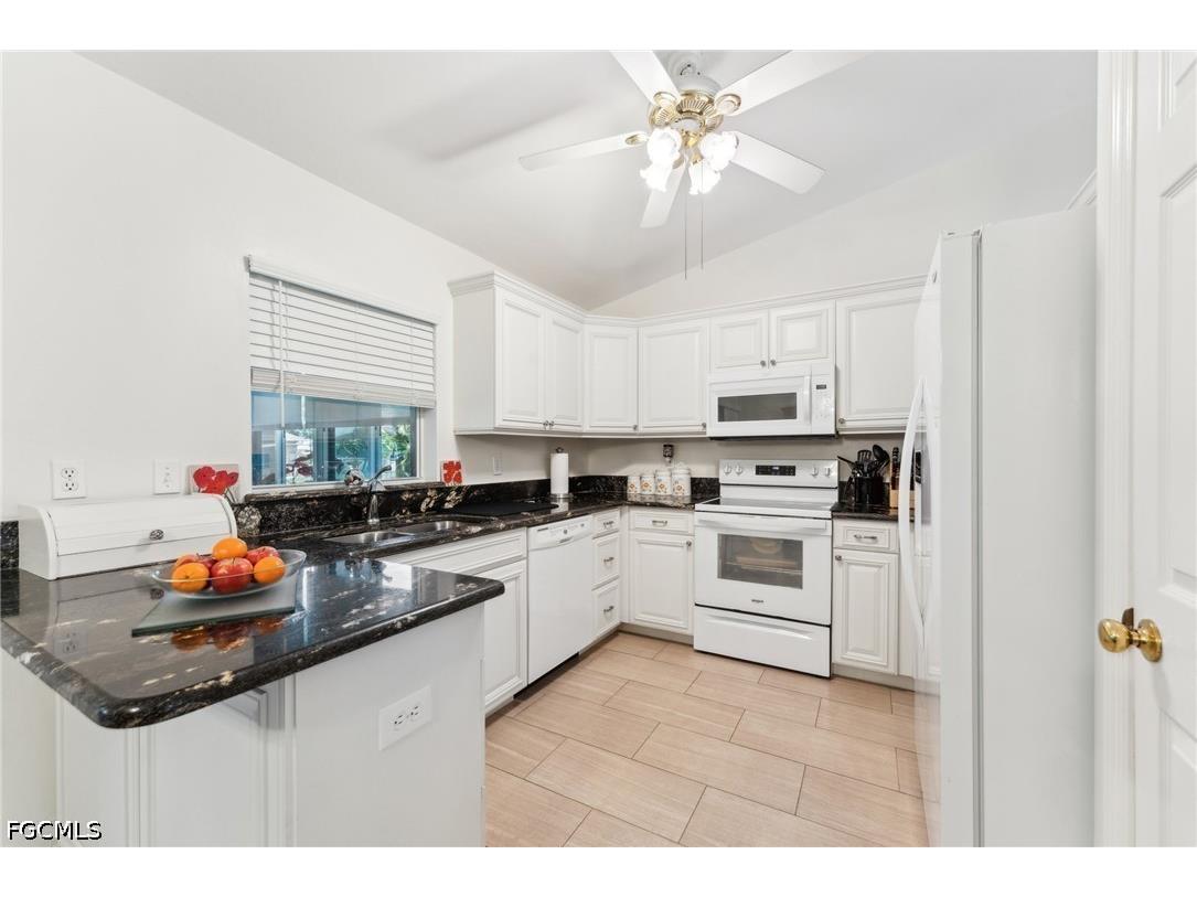 914 SW 3rd Avenue Cape Coral FL 33991 2026019540 image13