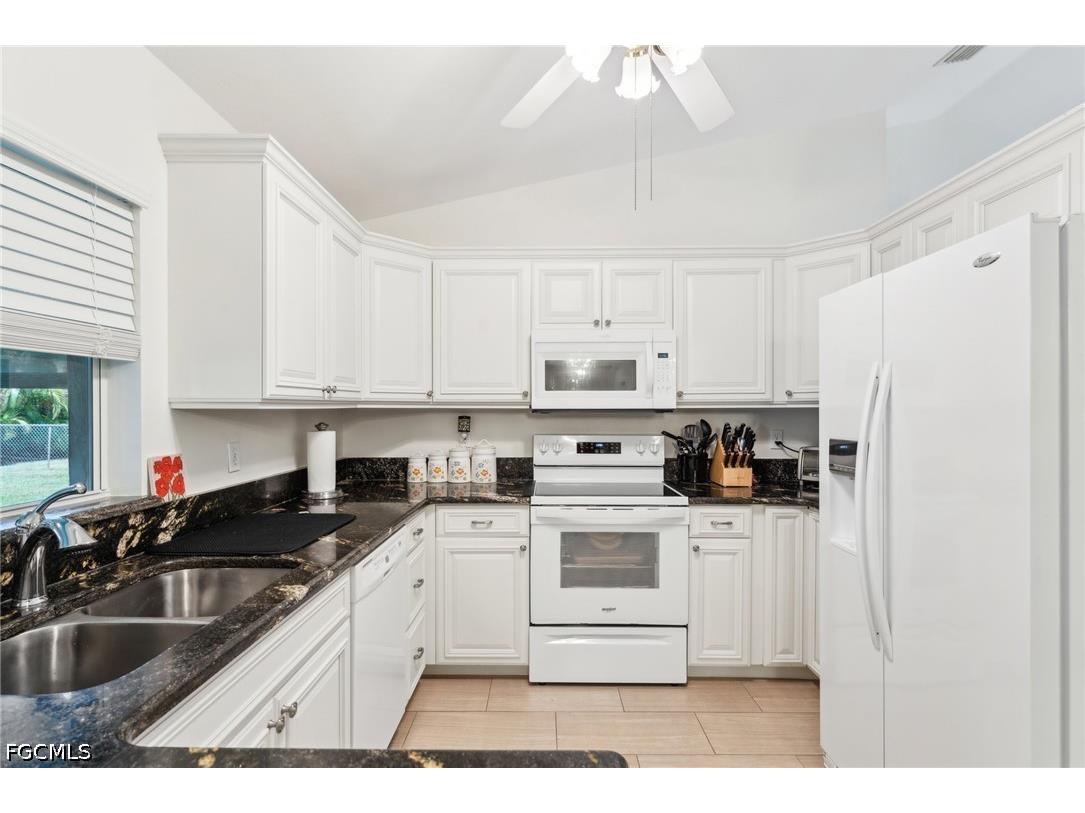 914 SW 3rd Avenue Cape Coral FL 33991 2026019540 image15