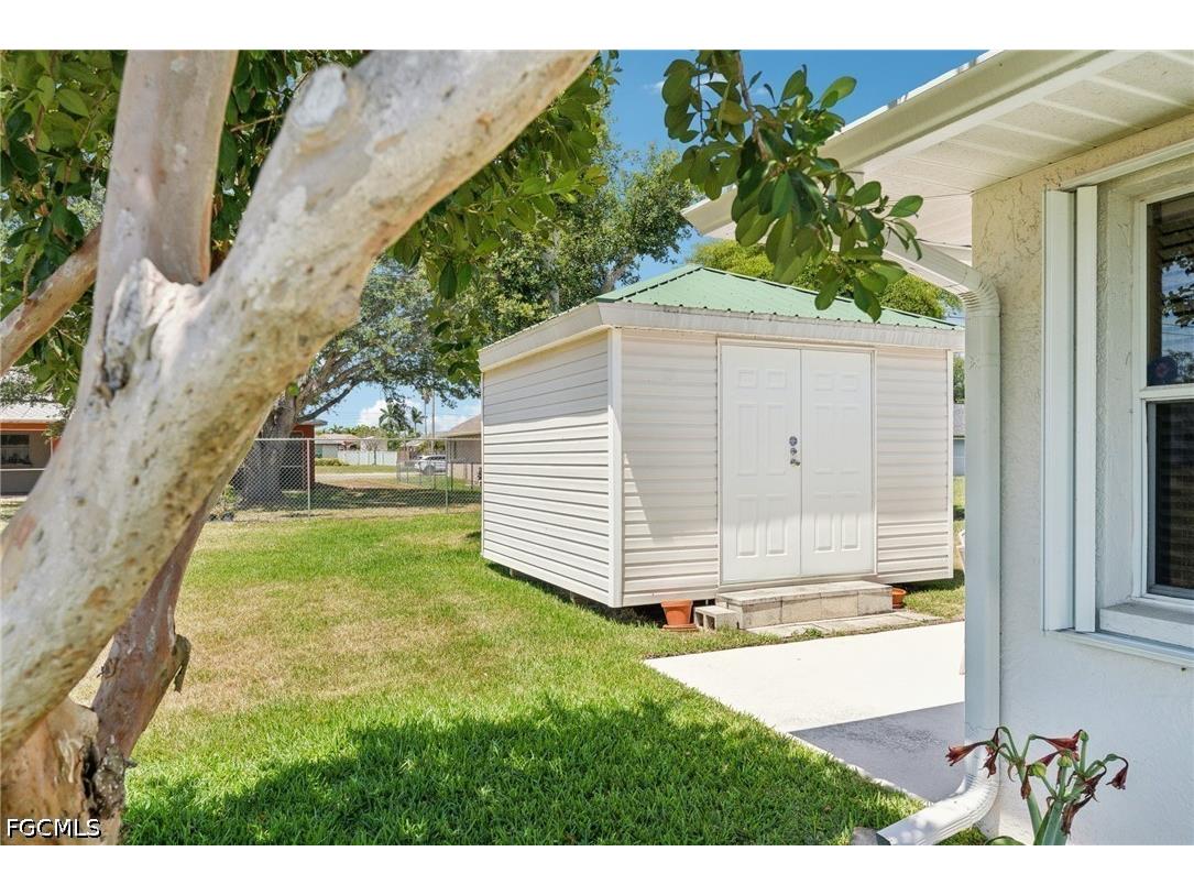 914 SW 3rd Avenue Cape Coral FL 33991 2026019540 image27