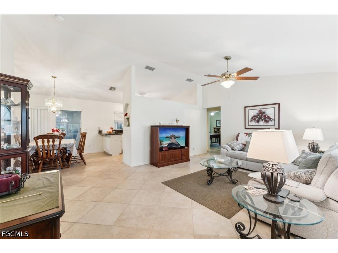 914 SW 3rd Avenue Cape Coral FL 33991 2026019540 image7