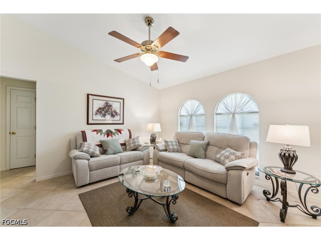 914 SW 3rd Avenue Cape Coral FL 33991 2026019540 image9