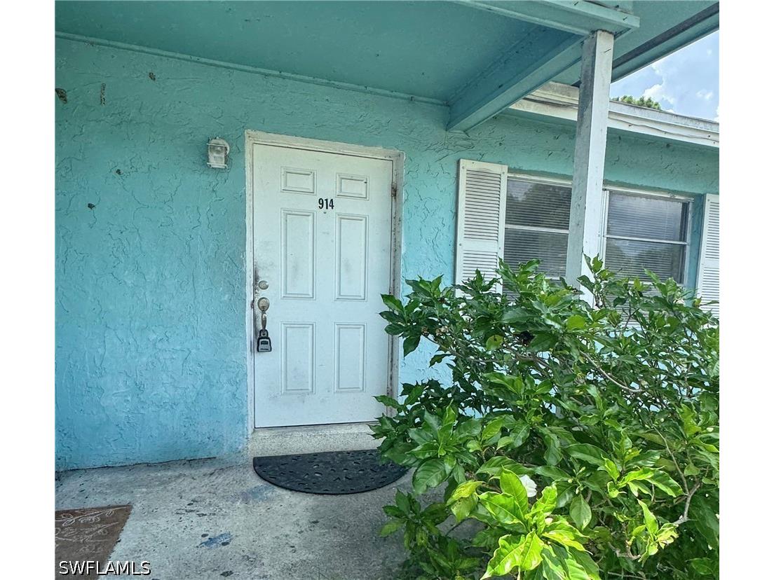 914 San Remo Avenue Naples FL 34104 226023087 image1
