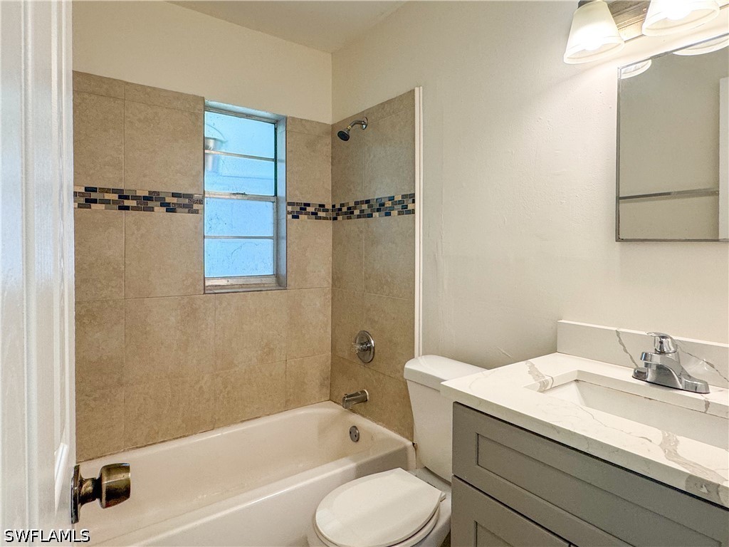 914 San Remo Avenue Naples FL 34104 226023087 image6