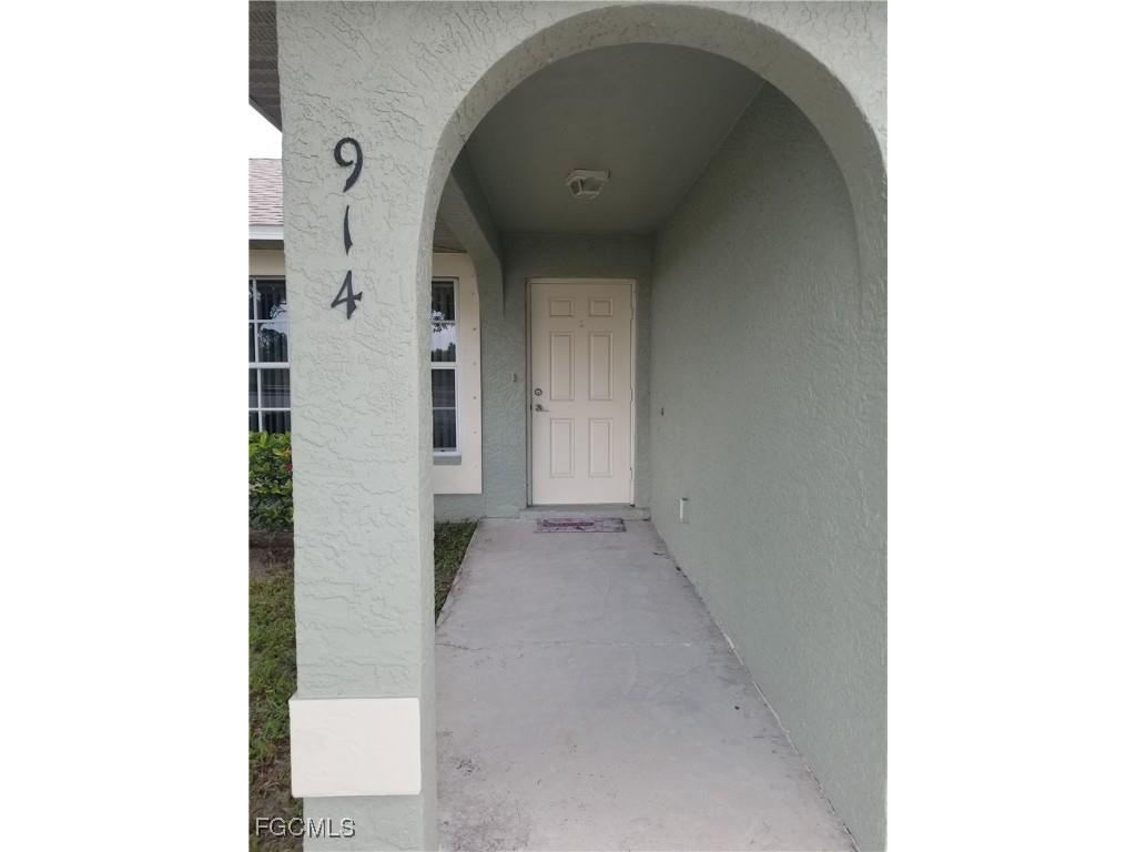 914 Santa Barbara Boulevard Cape Coral FL 33991 2025015806 image2