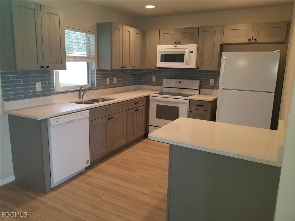 914 Santa Barbara Boulevard Cape Coral FL 33991 2025015806 image3