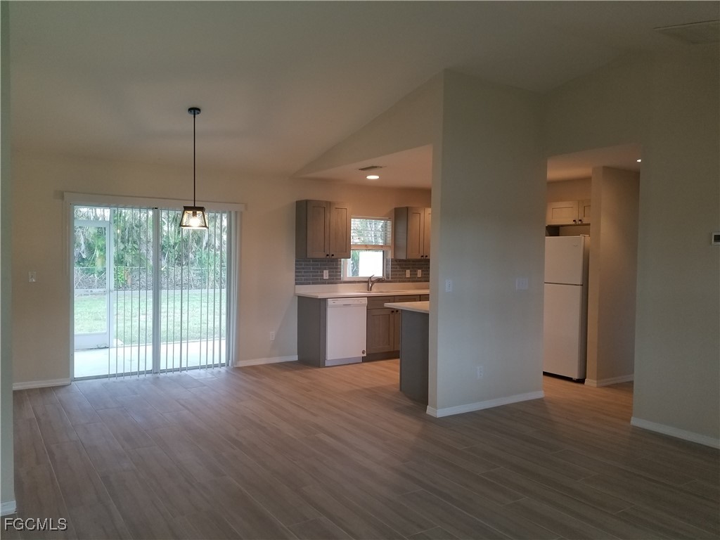 914 Santa Barbara Boulevard Cape Coral FL 33991 2025015806 image6