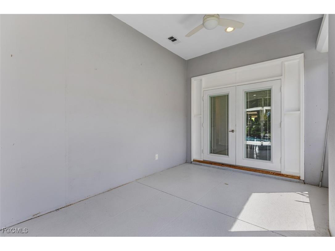 9141 Garden Pointe Fort Myers FL 33908 2025011952 image11