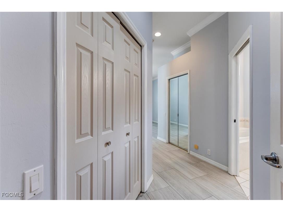9141 Garden Pointe Fort Myers FL 33908 2025011952 image23