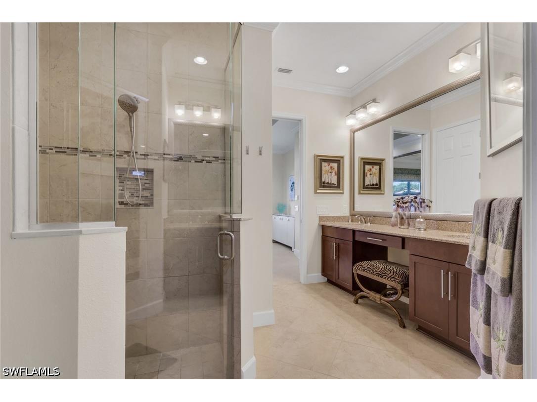 9142 Isla Bella Circle Bonita Springs FL 34135 226025523 image15