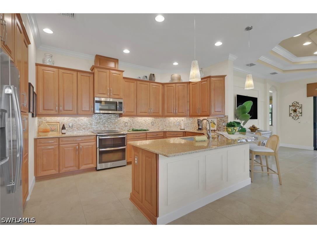 9142 Isla Bella Circle Bonita Springs FL 34135 226025523 image4