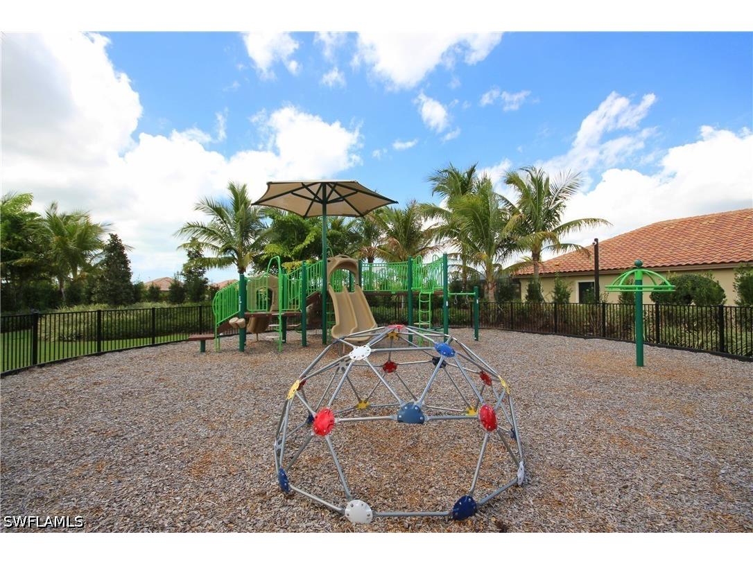 9142 Isla Bella Circle Bonita Springs FL 34135 226025523 image47