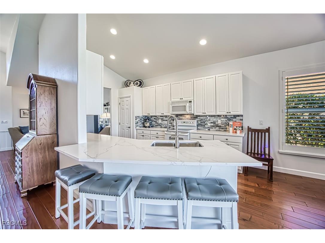 9143 Shadow Glen Way Fort Myers FL 33913 2025014003 image17