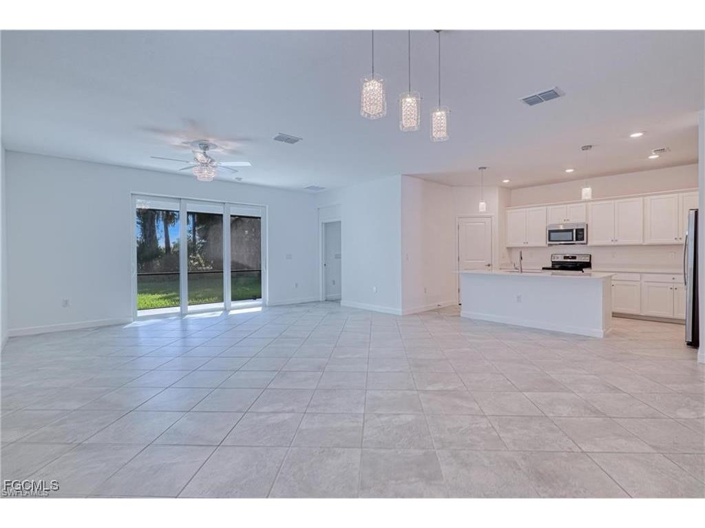 9146 Leatherwood Loop Lehigh Acres FL 33936 2025022831 image17