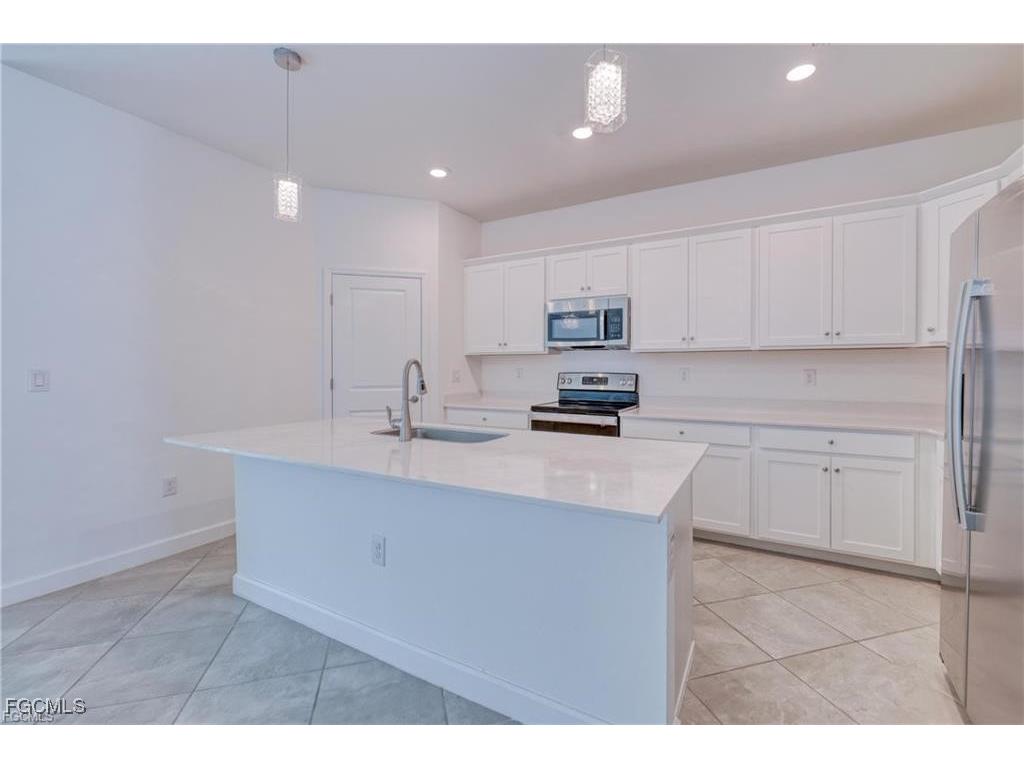 9146 Leatherwood Loop Lehigh Acres FL 33936 2025022831 image7