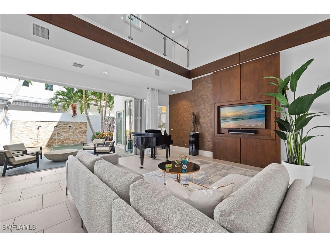 9149 Mercato Way Naples FL 34108 225077345 image2