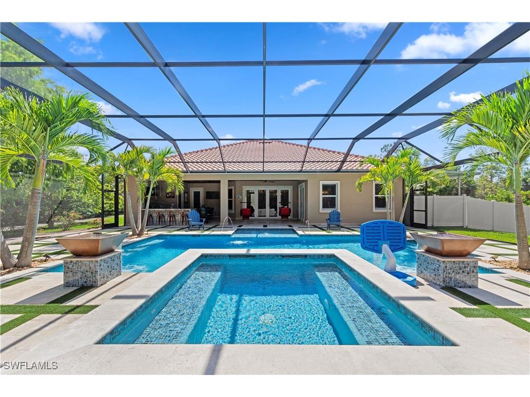 915 16th Street SE Naples FL 34117 225046638 image1