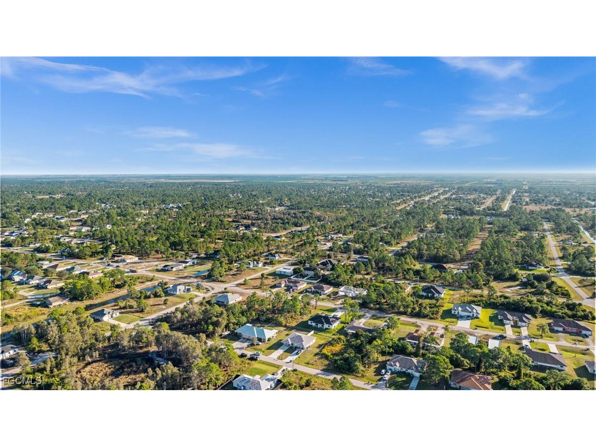 915-917 Graystone Avenue Lehigh Acres FL 33974 2025024589 image25