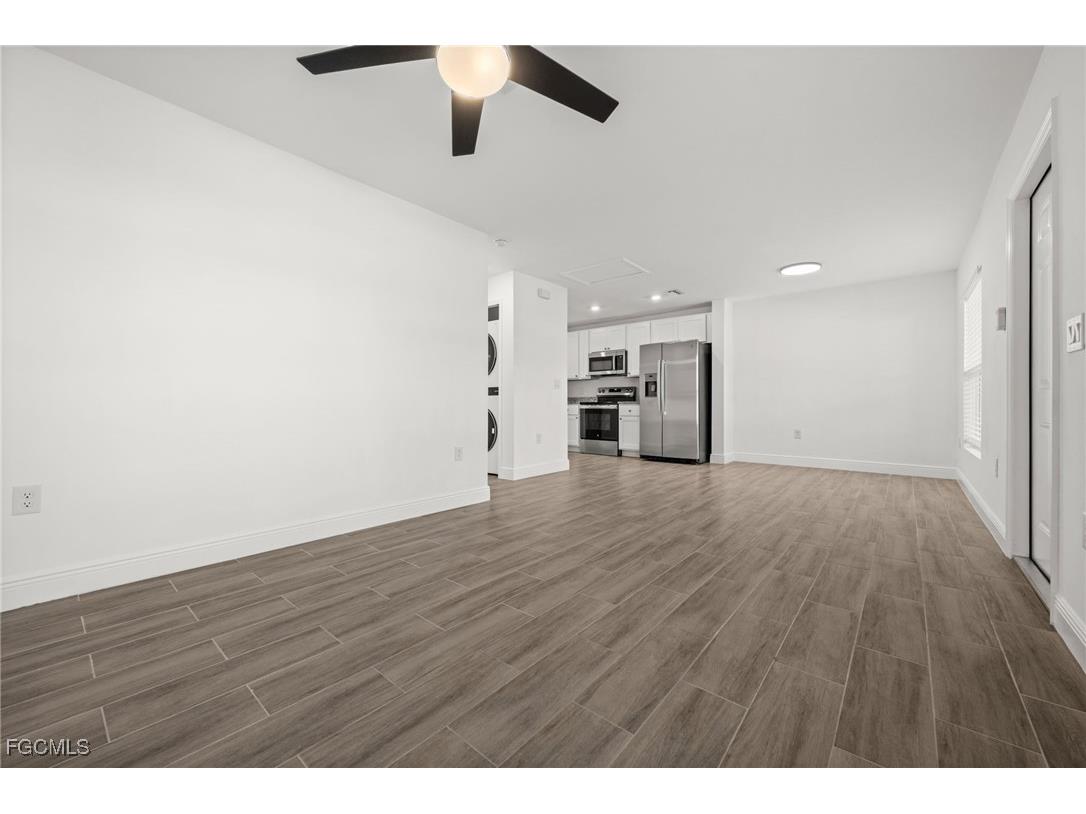 915-917 Graystone Avenue Lehigh Acres FL 33974 2025024589 image5