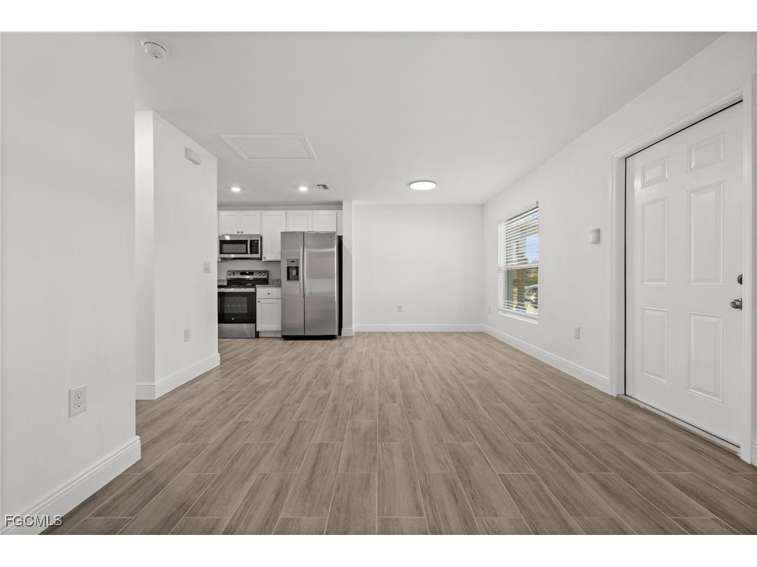 915-917 Graystone Avenue Lehigh Acres FL 33974 2025024589 image6