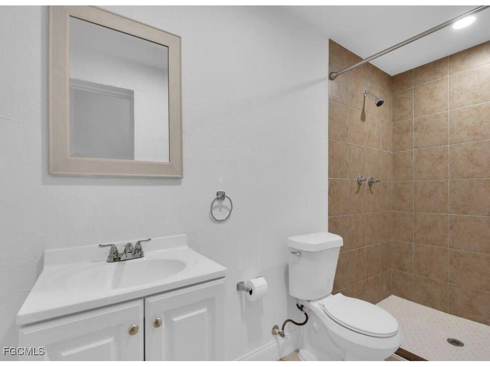 915 Alderman Street Fort Myers FL 33916 2025022365 image21