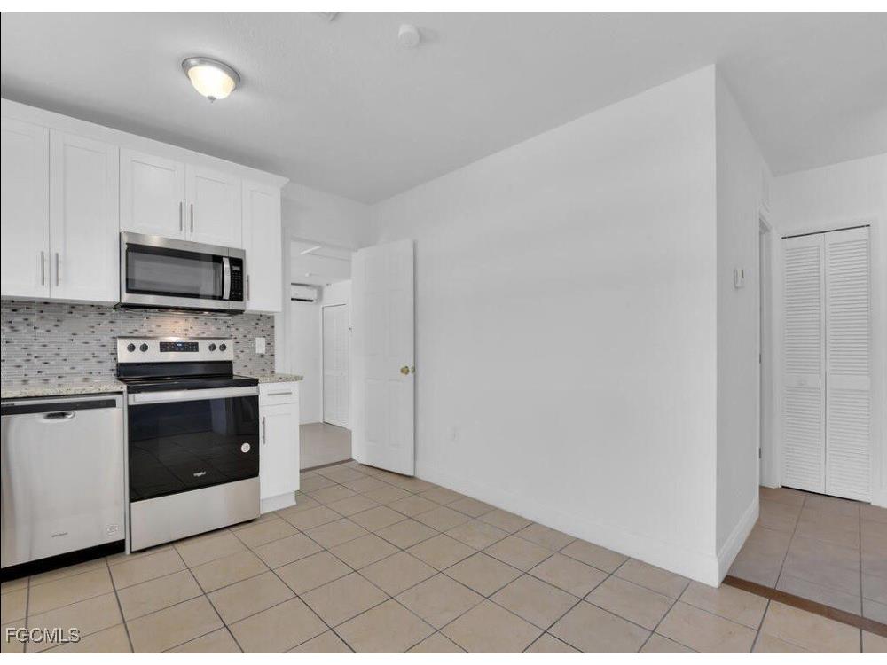 915 Alderman Street Fort Myers FL 33916 2025022365 image8