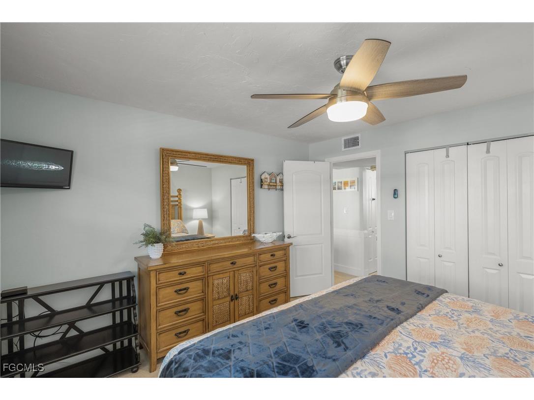 915 Beach Road #215 Sarasota FL 34242 2025005939 image21