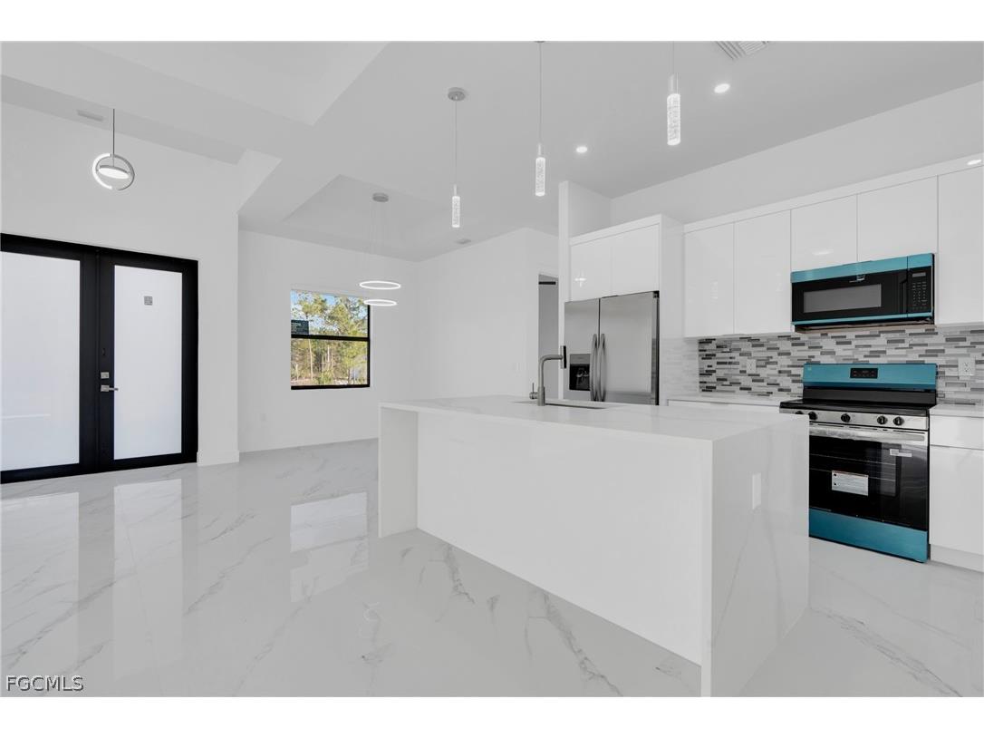 915 Cleveland Avenue Lehigh Acres FL 33972 2026010417 image21