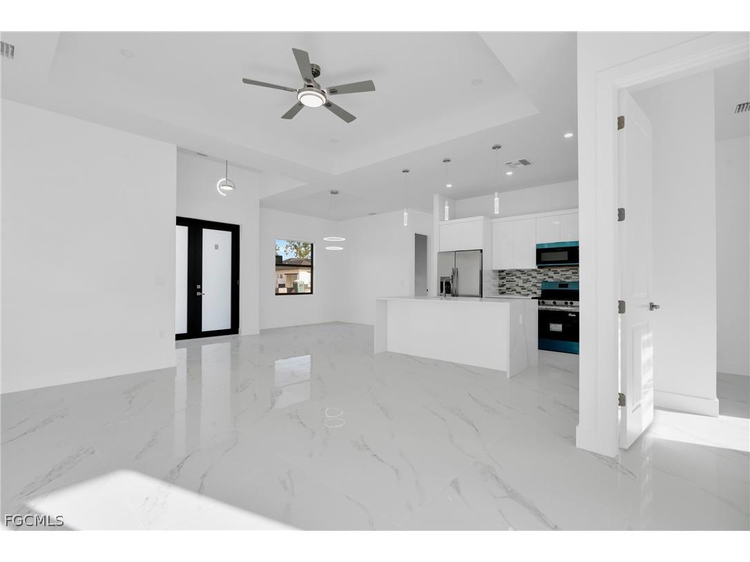 915 Cleveland Avenue Lehigh Acres FL 33972 2026010417 image23