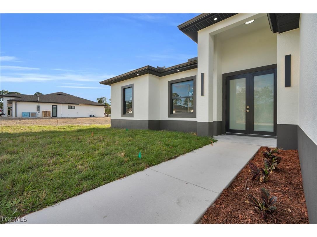 915 Cleveland Avenue Lehigh Acres FL 33972 2026010417 image33