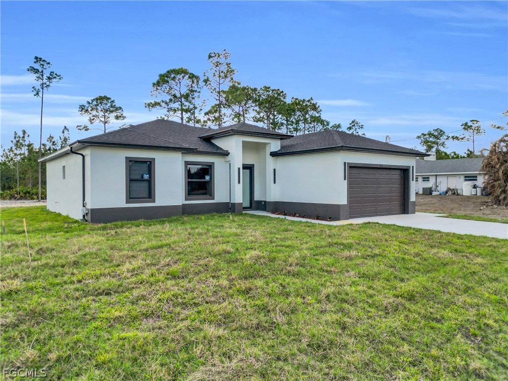 915 Cleveland Avenue Lehigh Acres FL 33972 2026010417 image4