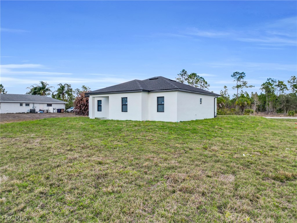 915 Cleveland Avenue Lehigh Acres FL 33972 2026010417 image5