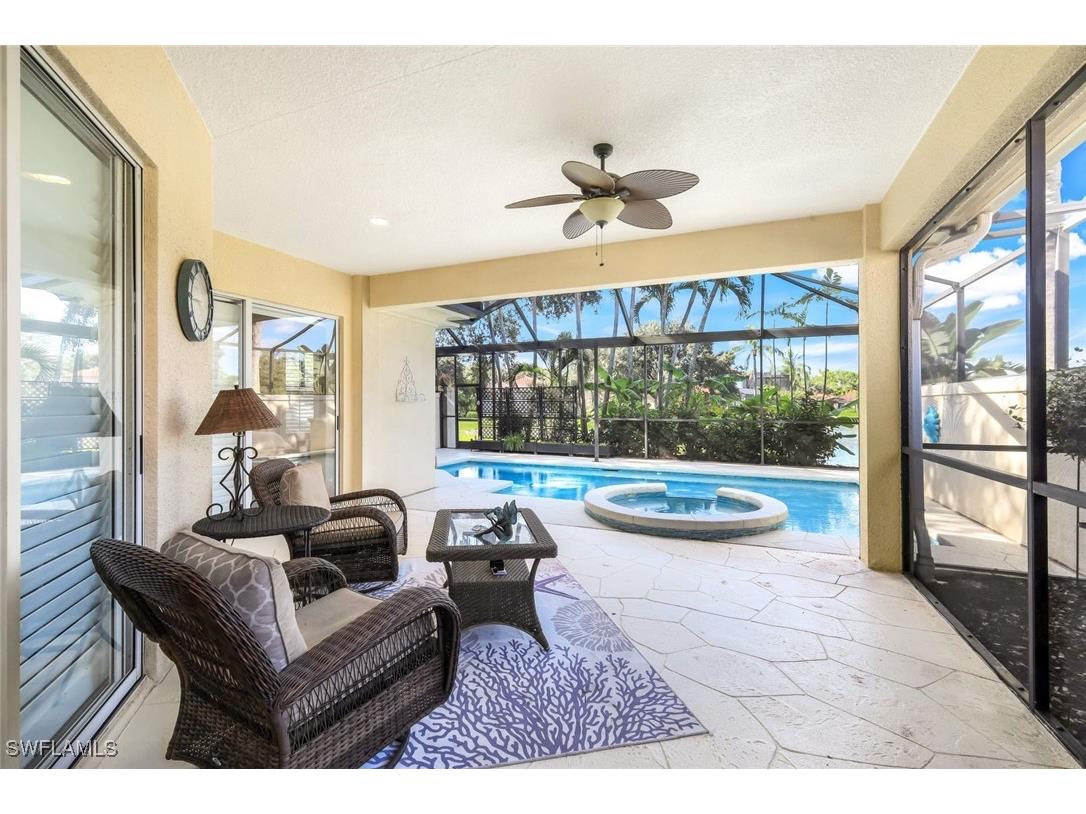 915 Fountain Run Naples FL 34119 225075723 image20