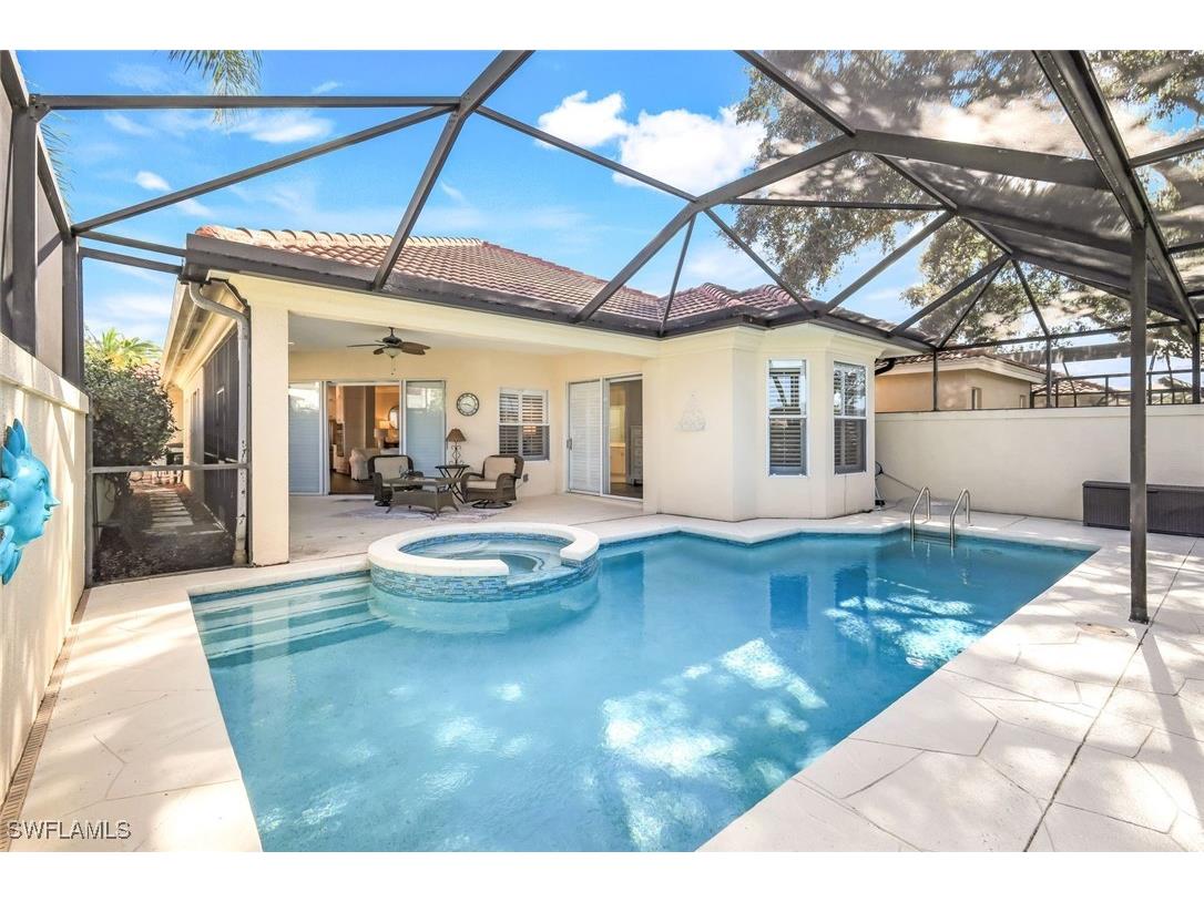 915 Fountain Run Naples FL 34119 225075723 image21