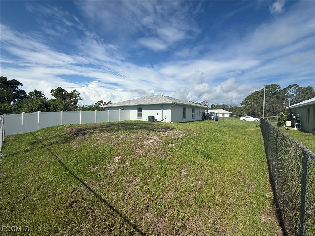 915 Graystone Avenue Lehigh Acres FL 33974 2025001605 image14