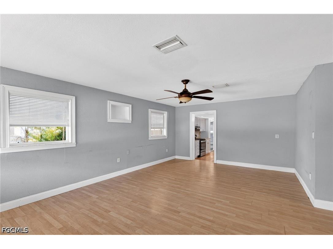 915 Hibiscus Lane North Fort Myers FL 33903 2026020264 image19