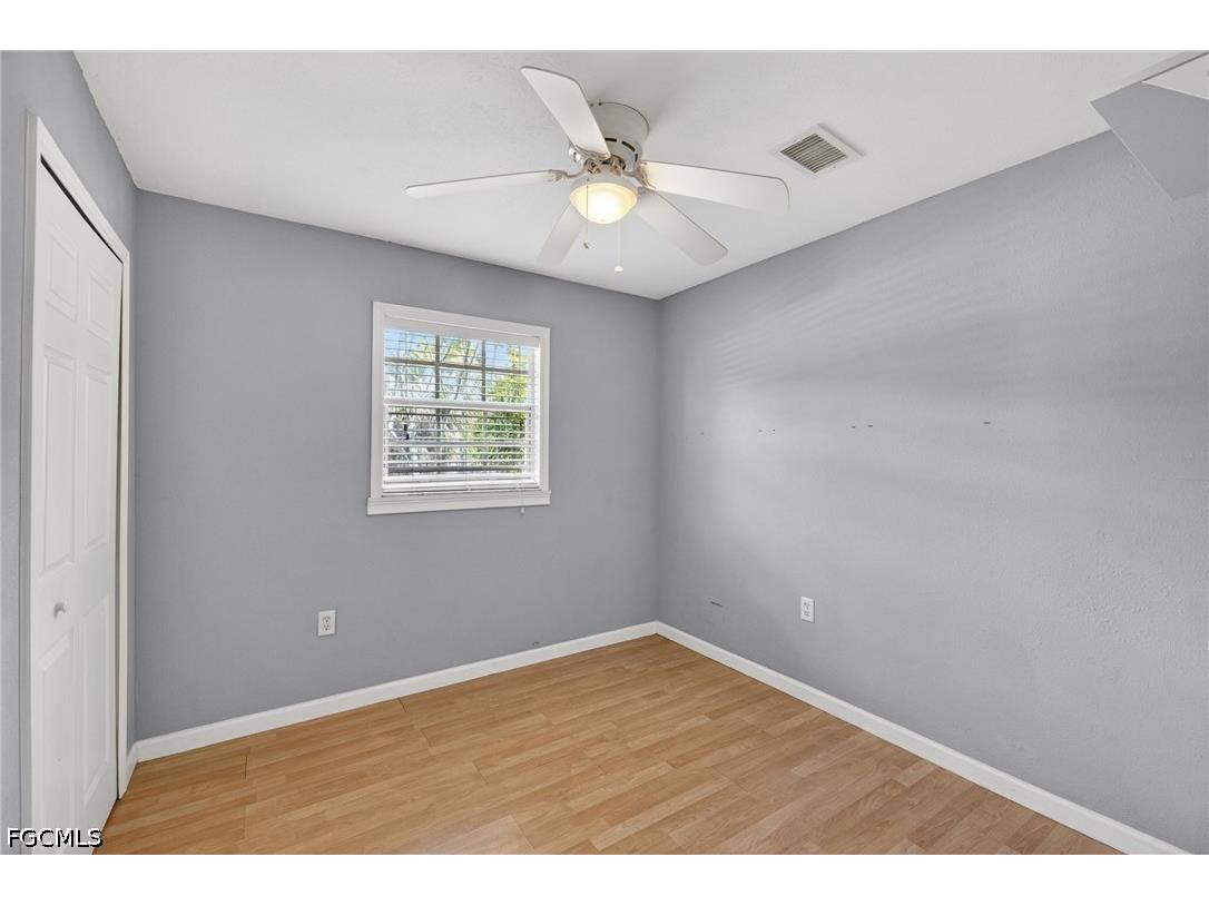 915 Hibiscus Lane North Fort Myers FL 33903 2026020264 image27