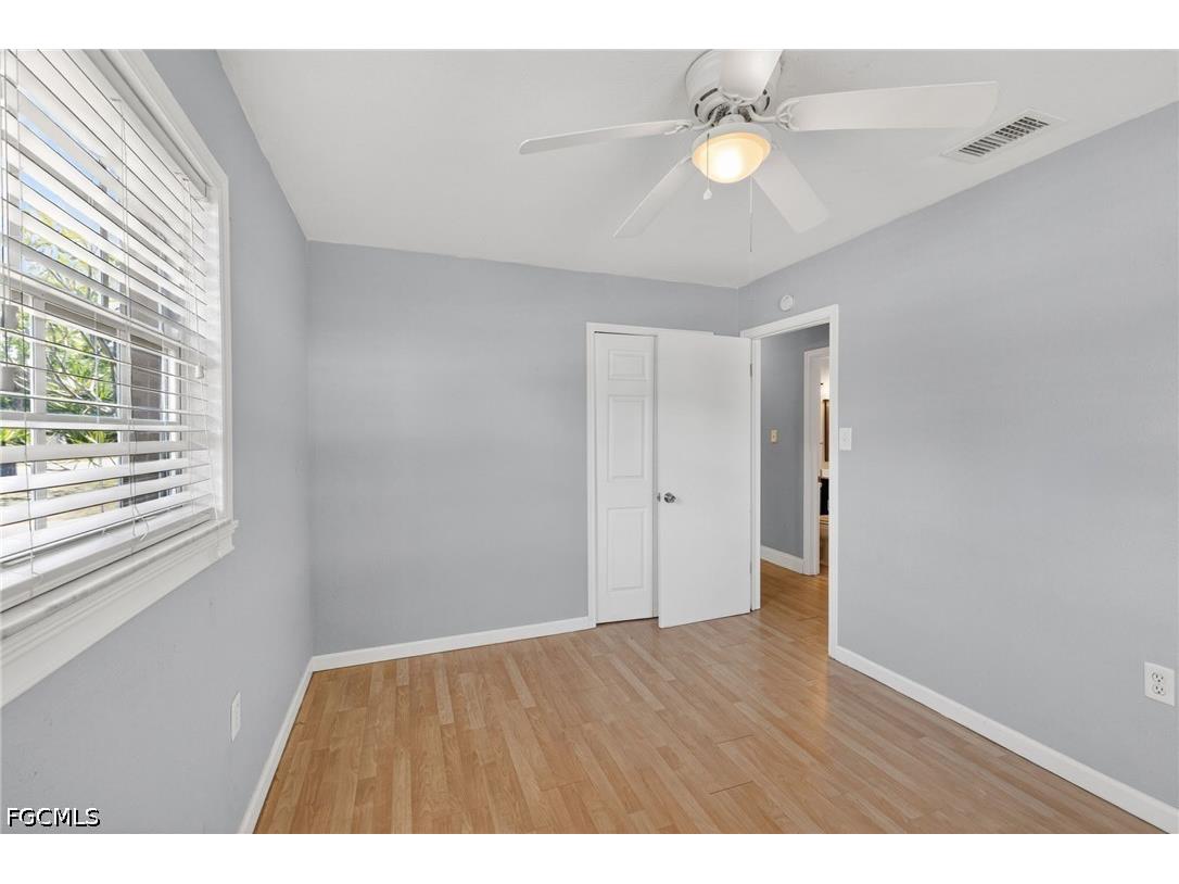 915 Hibiscus Lane North Fort Myers FL 33903 2026020264 image30
