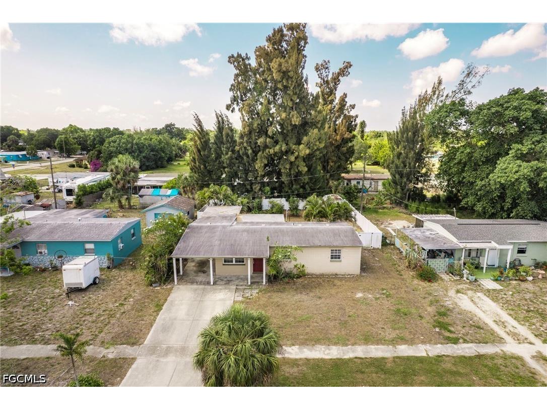 915 Hibiscus Lane North Fort Myers FL 33903 2026020264 image5