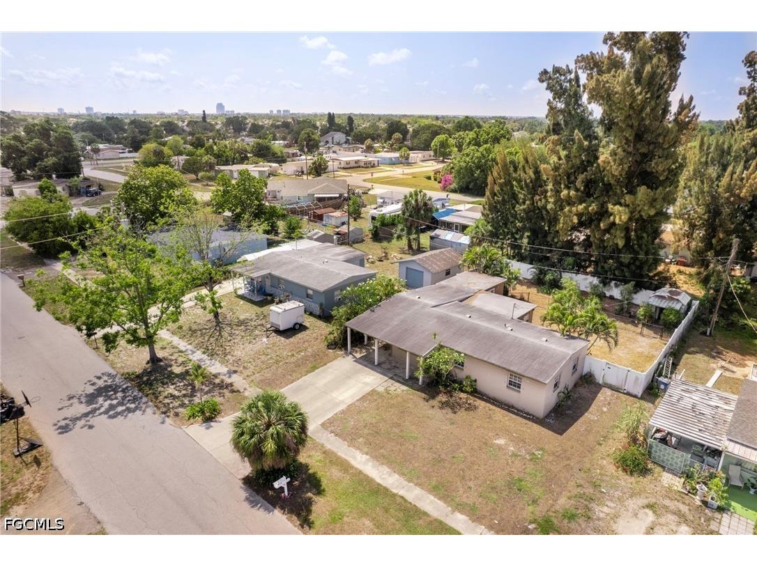 915 Hibiscus Lane North Fort Myers FL 33903 2026020264 image6