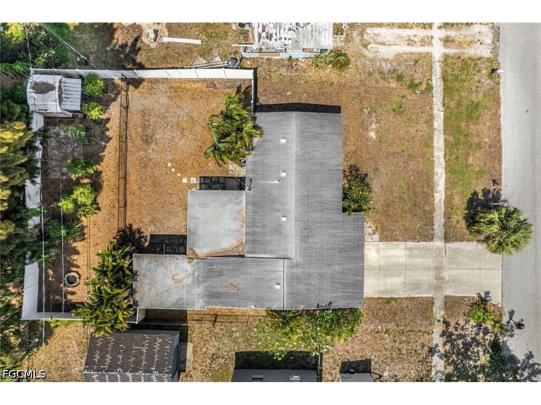 915 Hibiscus Lane North Fort Myers FL 33903 2026020264 image8