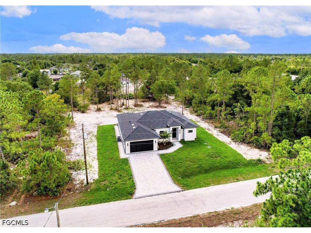 915 Lincoln Avenue Lehigh Acres FL 33972 2026023576 image3