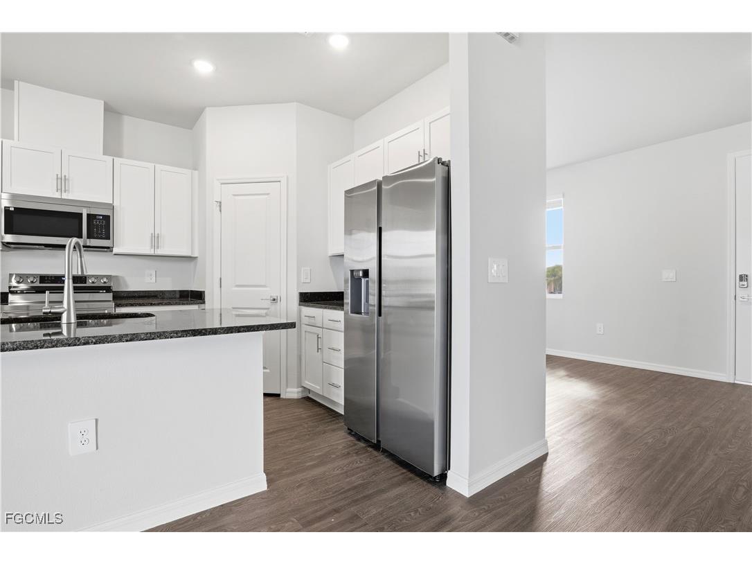 915 NE 19th Street Cape Coral FL 33909 2025017846 image10