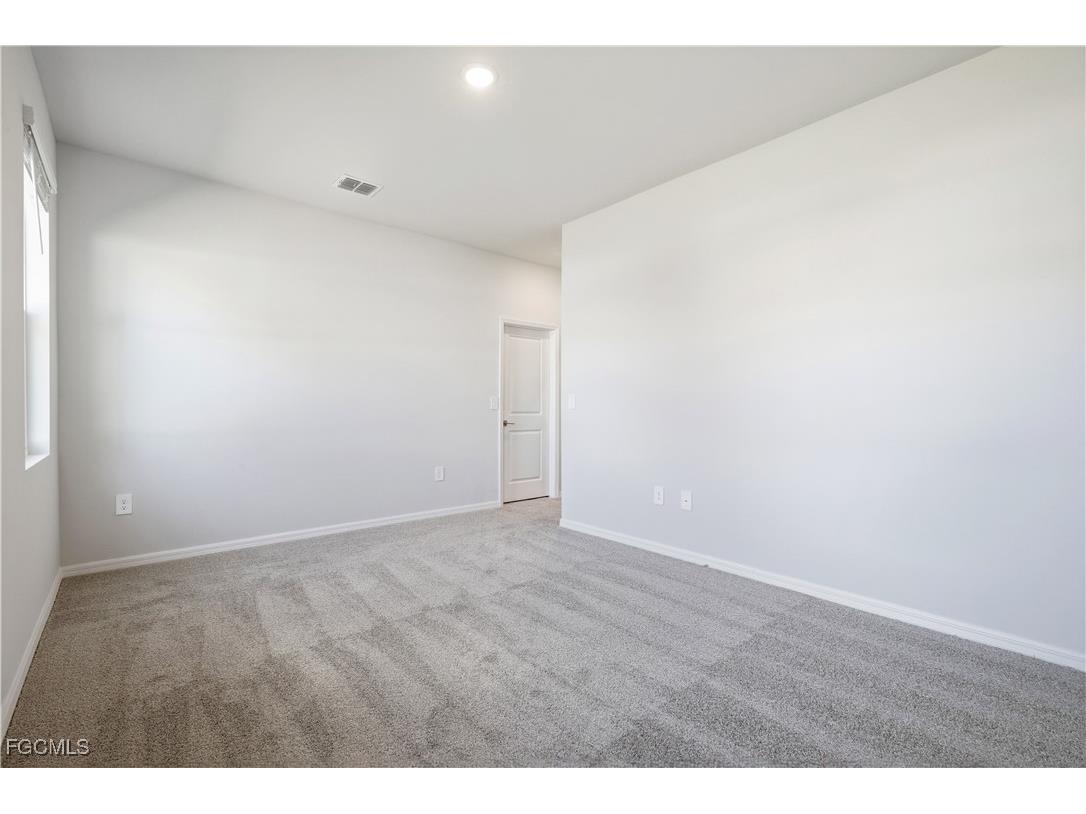 915 NE 19th Street Cape Coral FL 33909 2025017846 image15