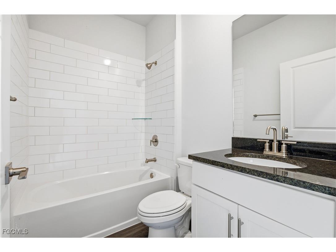 915 NE 19th Street Cape Coral FL 33909 2025017846 image19