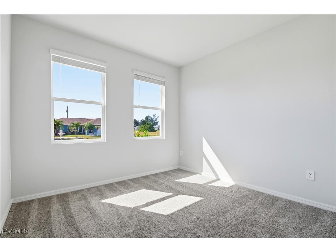 915 NE 19th Street Cape Coral FL 33909 2025017846 image20