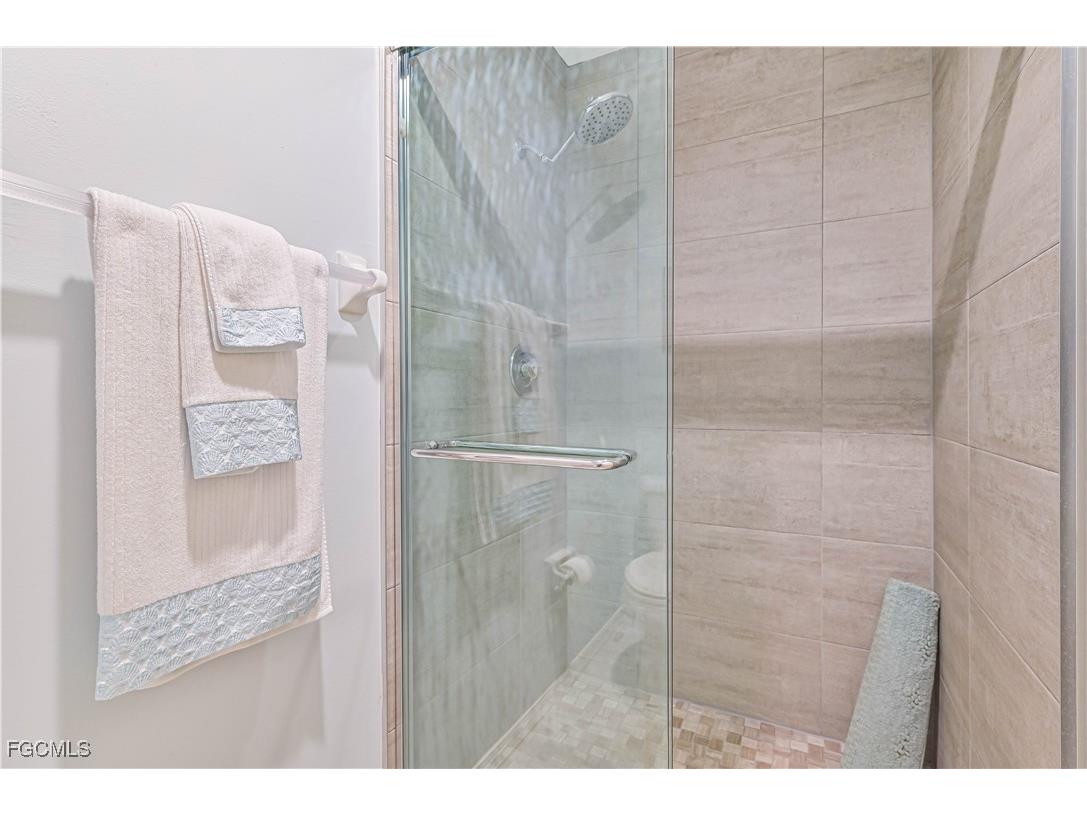 915 New Waterford Drive #H201 Naples FL 34104 2025017972 image19