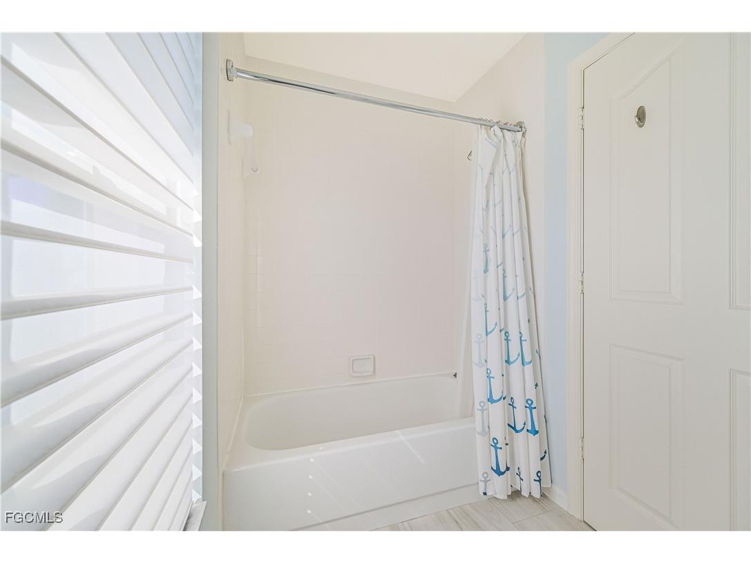 915 New Waterford Drive #H201 Naples FL 34104 2025017972 image24