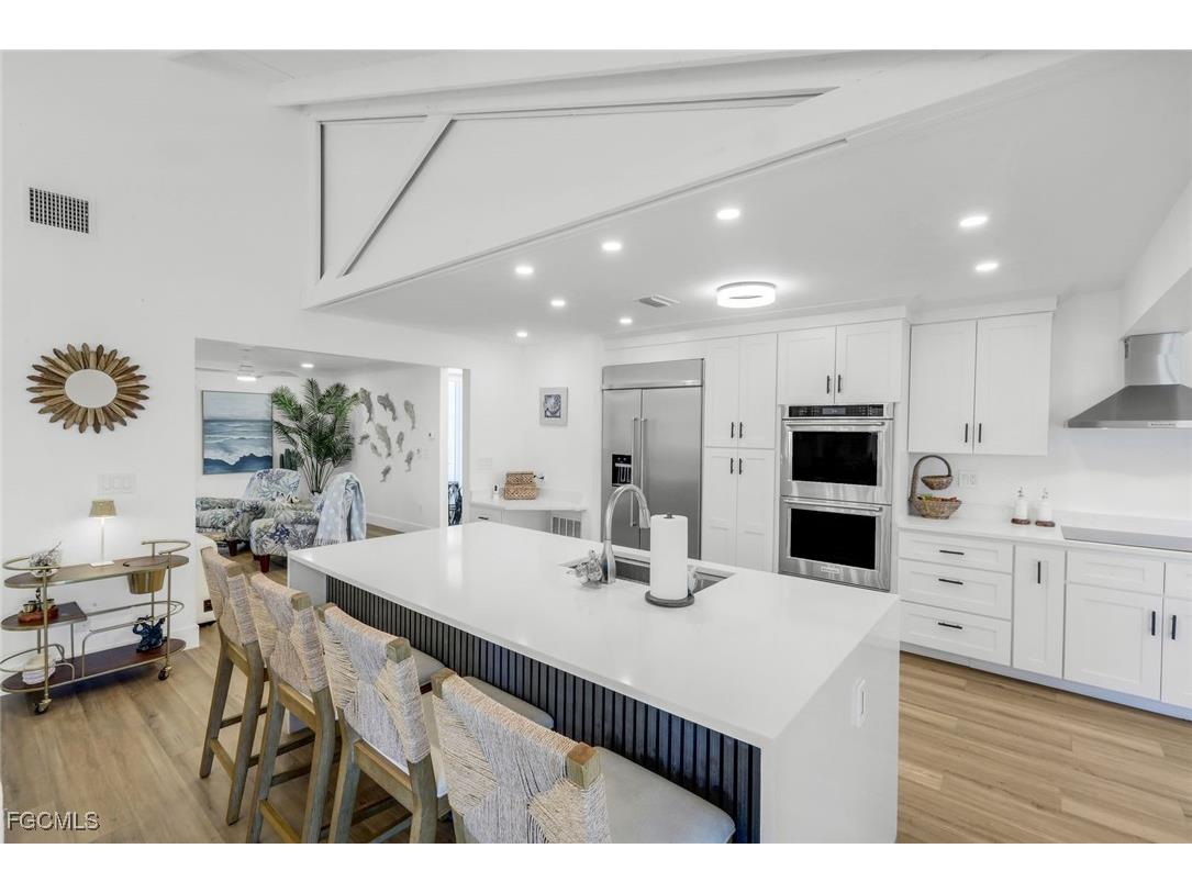 915 Pecten Court Sanibel FL 33957 2025016150 image15