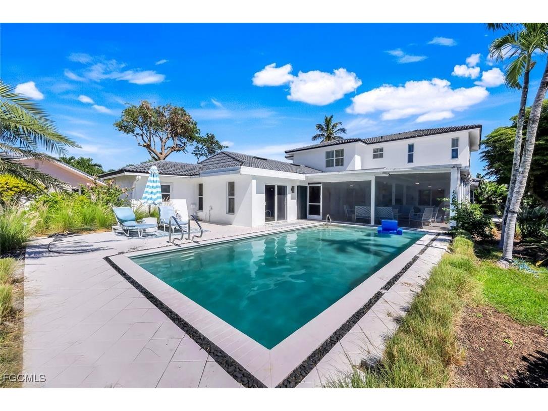 915 Pecten Court Sanibel FL 33957 2025016150 image3